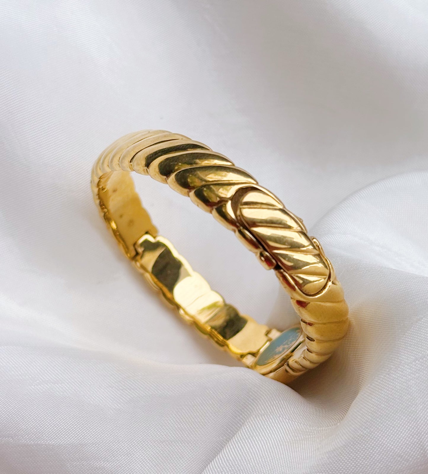 Rare Seiko Women’s Vintage Gold bangle watch