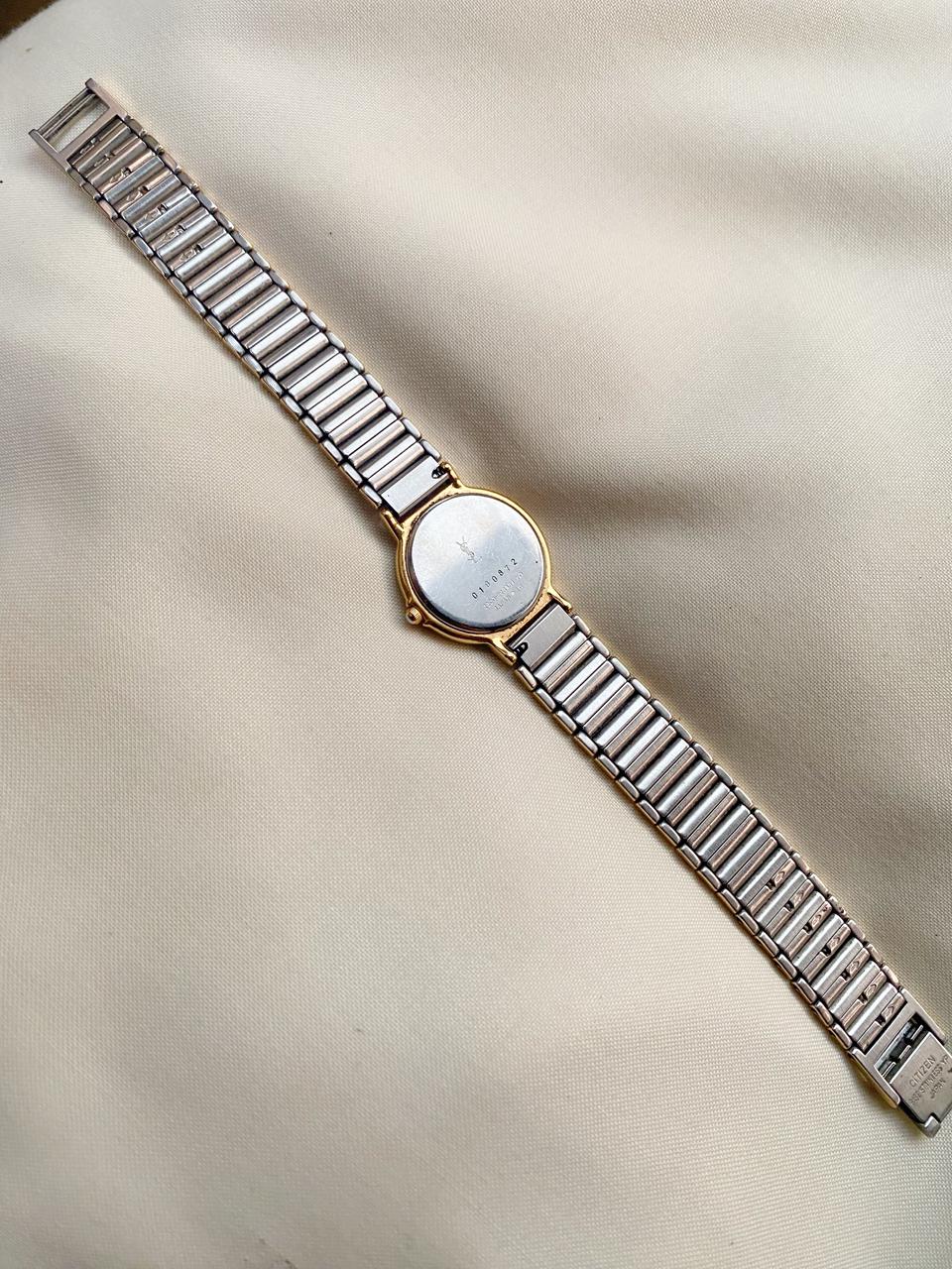 women watch