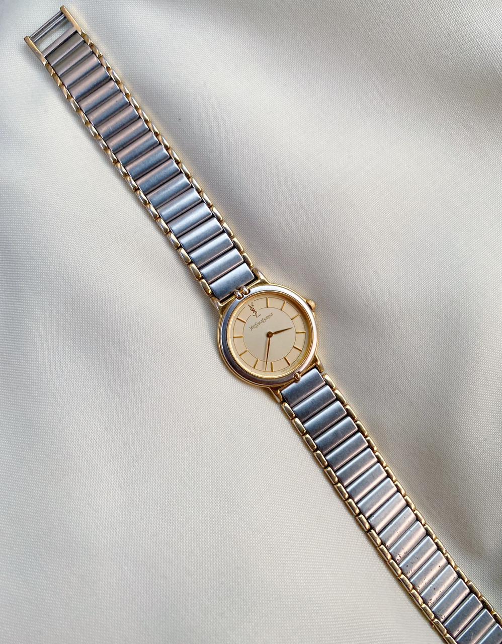 women watch